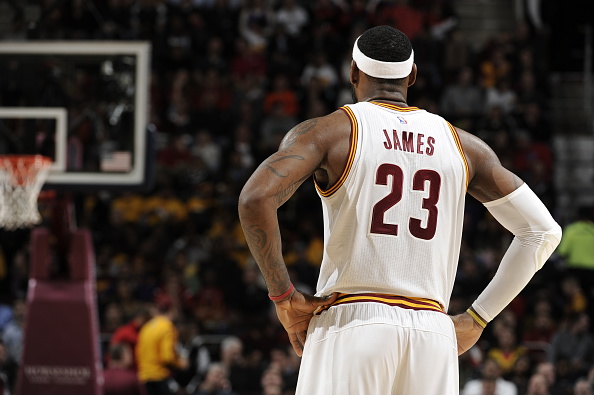 骑士三分王祝贺詹姆斯平纪录:期待你超越我