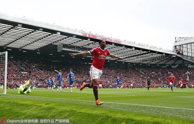 梦剧场命名查尔顿看台 伟人！曼联138年第1人