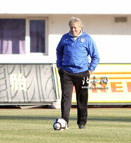 阿里汉:历史战绩只是历史 3场比赛有9分可拿