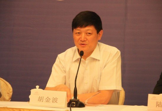 胡金波:六举措支持校园足球 让孩子健康成长