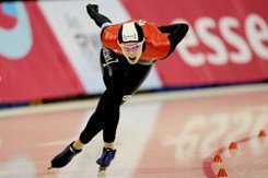 速滑世锦赛中国取突破 篮球世锦赛更名世界杯