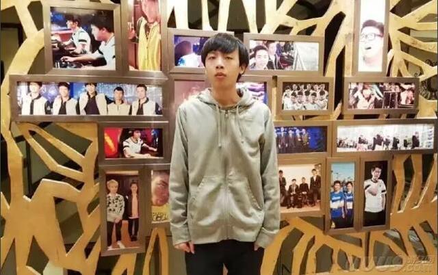 超级英雄:不屈的努力家 司马老贼的电竞之路