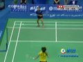 视频：羽球女团决赛 汪鑫挑球轻取一分