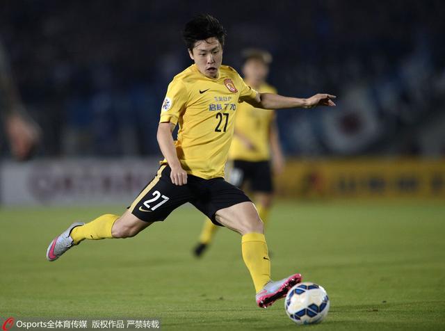 半场战报-钢巴0-0恒大 郑龙埃尔克森连失良机