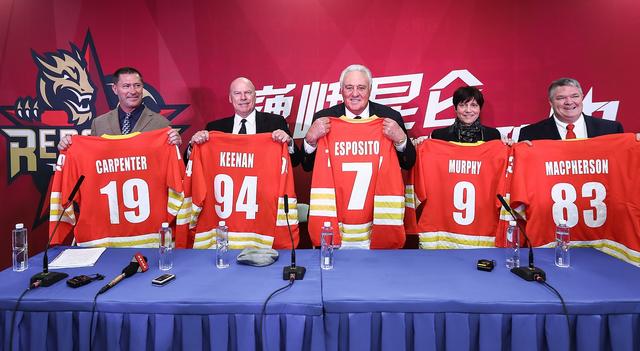 传奇教练执掌KHL鸿星 他能否助中国冰球腾飞
