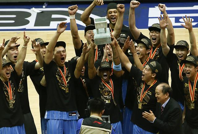 北京男篮8月赴美拉练 老马推荐新外教练体能