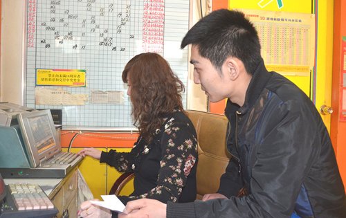 青海西宁银奖扎堆出 9天爆7注双色球二等奖