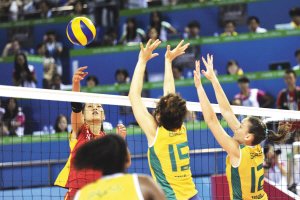 “大球日”中国女排夺银 创近8年来最佳战绩