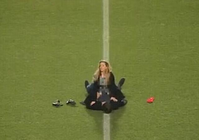 郑智老东家球迷在球场做爱 视频引百万人点击