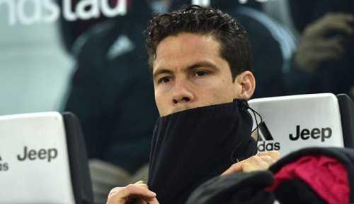 中超流言:权健解约两大功臣 斯图里奇来华?