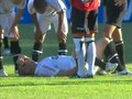 视频：罗纳尔多受伤 无身体接触天神轰然倒地