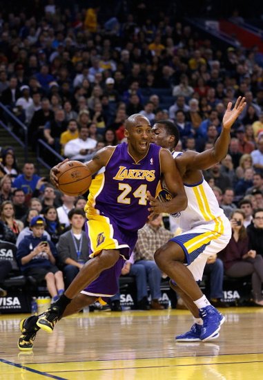 腾讯26日视频播湖人VS勇士 科比库里飙分大战