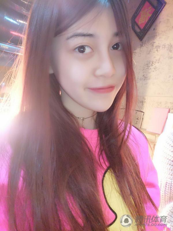 冰壶女神再曝高颜值私照 男友遭言论攻击(图)