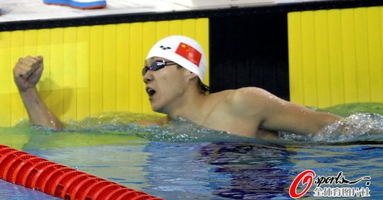 男子50米蛙泳谢智边道奇迹 爆大冷胜北岛夺冠