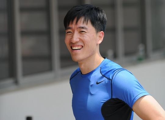  评论:刘翔 保持飞翔姿势 下一步会跨向娱乐吗_