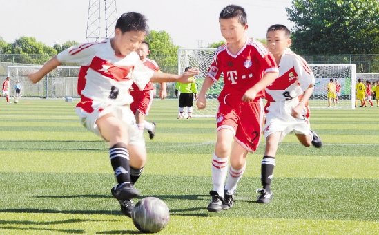 浙江校园足球联赛决赛 设4组别193支队伍参加