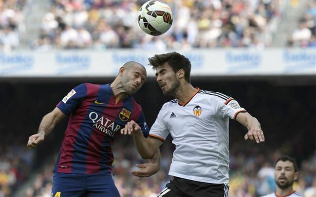 巴萨引援头号目标 或挖瓦伦西亚大脑接班哈维