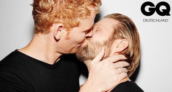 奥运沙排冠军男男激吻登封面 抗议俄反同法案