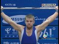 视频：男子77kg举重 帕夫洛夫轻松举起145kg