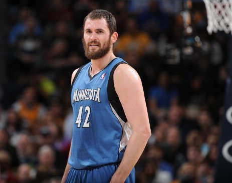 乐福右手手术成功 盼球队杀入季后赛后复出