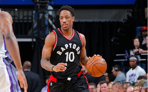 联盟得分王被无鞋打败 盖伊竟将其球鞋扔向看台