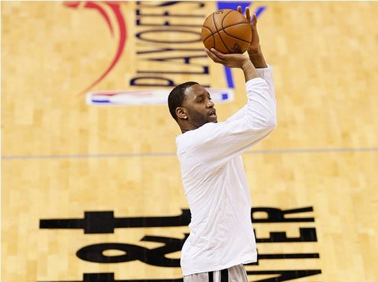 麦蒂连吃鸭蛋遭嘲讽:马刺就前得分王还未得分