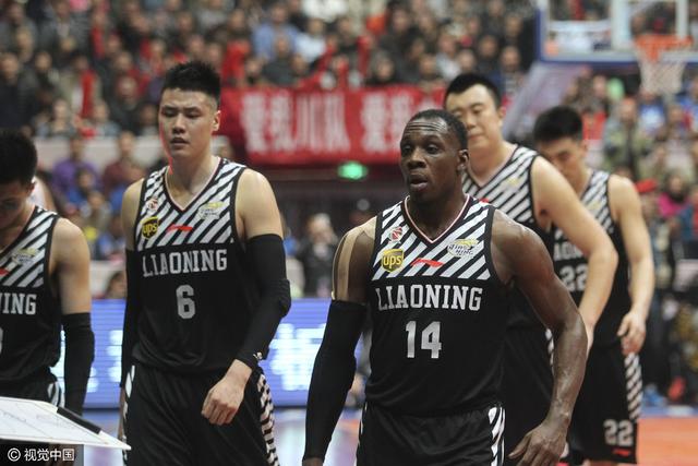 媒体:辽宁众将状态低迷 连郭艾伦都少了血性