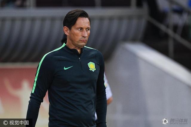 施密特:比赛给了我惊喜 索里亚诺更熟悉我战术