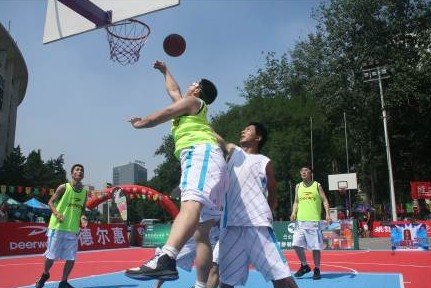 北京3对3街头篮球赛火热落幕 德尔惠倾力助阵