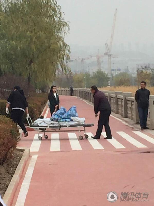 兰州马拉松公园惊现女尸 芦苇丛中露出手臂