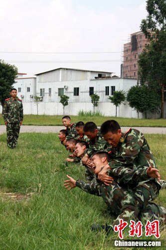 武警广州指挥学院专勤专训 备战亚运安保(图)