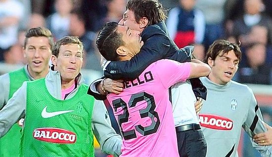 博列洛进球后冲向谁? 339天球荒唯一人还信他