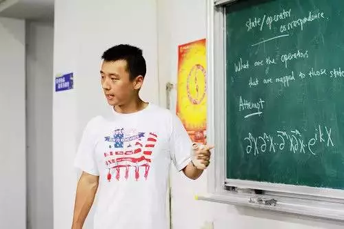 哈佛最年轻华人教授 酷爱跑马被赞纯爷们