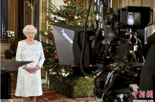 女王首次用3D制作圣诞致辞  伦敦奥运成亮点 
