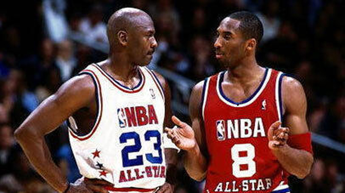 到底谁更美?乔丹科比变态后仰跳投对比