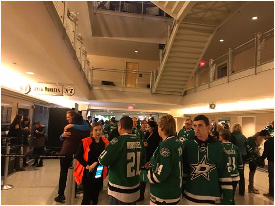 现场直击达拉斯冰球狂热 星队比小牛更瘦欢迎