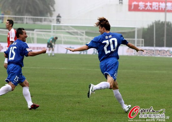 老甲A揭幕战：北京0-1上海 谢晖入明星赛首球