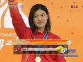 视频：女子100m自游泳颁奖仪式 唐奕笑容甜美