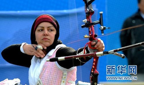 伊朗选手获得女子个人反曲弓站姿冠军[组图]