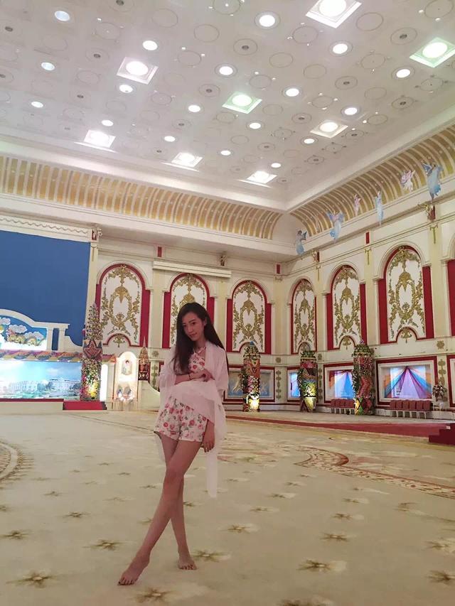 参赛选手张楠楠:梦幻公主高贵典雅