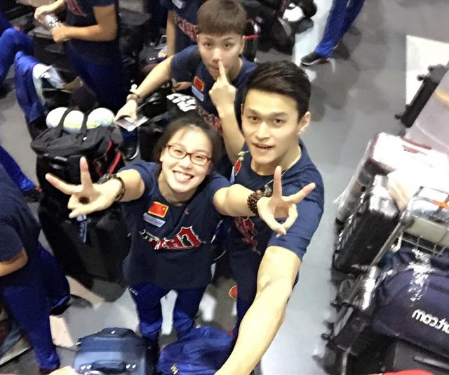 傅园慧:对手太强吓死我了零食 世锦赛没有零食