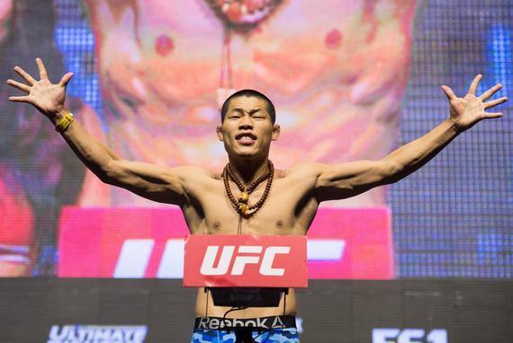 李景亮首回合KO终结扎菲尔 赌城豪取UFC第3