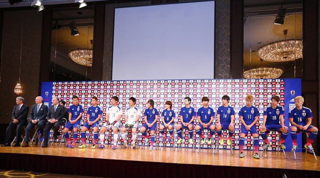 日本国家队新款球衣遭抵制 被指模仿旭日军旗