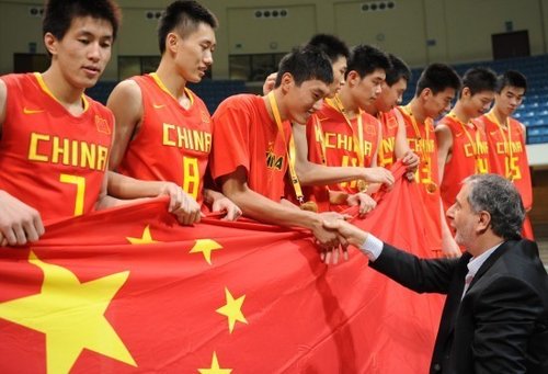 读图时代：U18中国男篮也门称霸