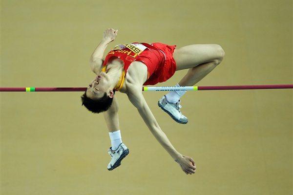 全国赛张国伟爆冷被击败 2米24创赛季新低