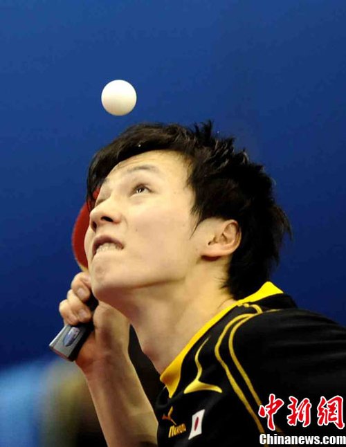 亚运乒乓赛场的各异发球_体育_腾讯网