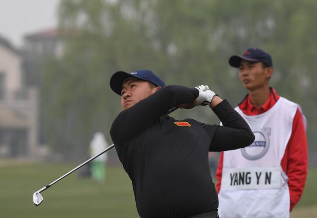 高尔夫中国公开赛资格赛收杆 佘梓瀚夺得冠军