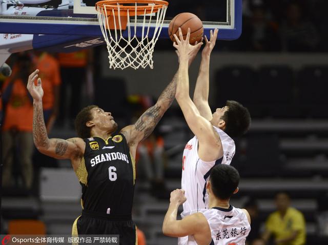 山东捡便宜? 比斯利 半场40分年薪仅60万美元_