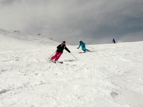 雷竞技RAYBET滑雪爱好者看过来 美国不容错过的四大滑雪营(图3)