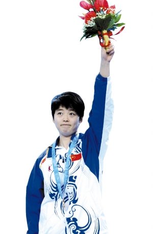 饶静文成吸金女王2届大运会豪取8块金牌